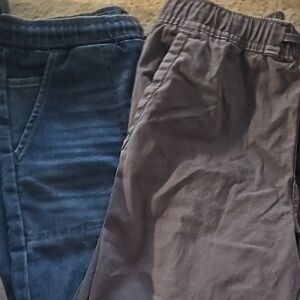 Lot of 2 boy pants size 14/16